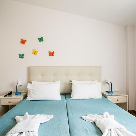 Spiti Prifti Apartments กูเวีย ภายนอก รูปภาพ