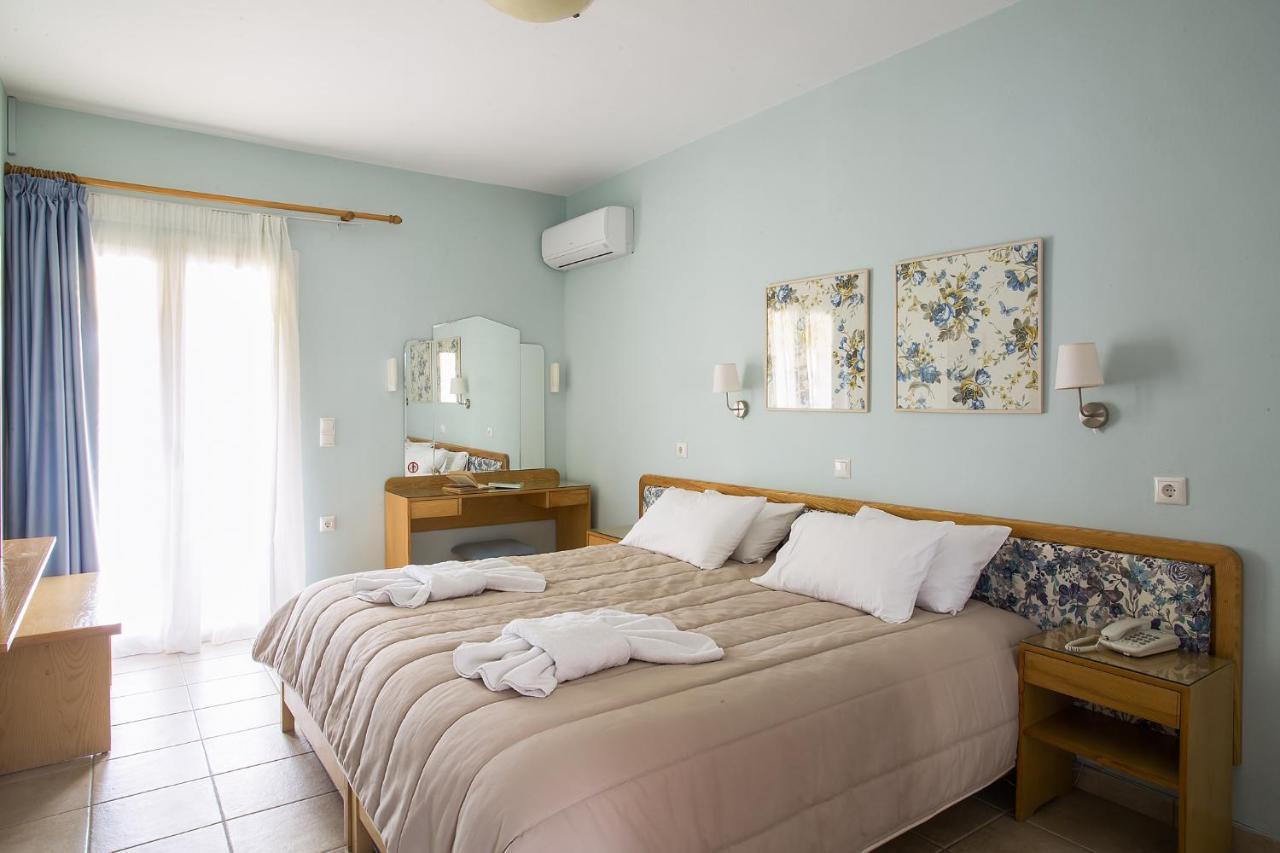 Spiti Prifti Apartments กูเวีย ภายนอก รูปภาพ