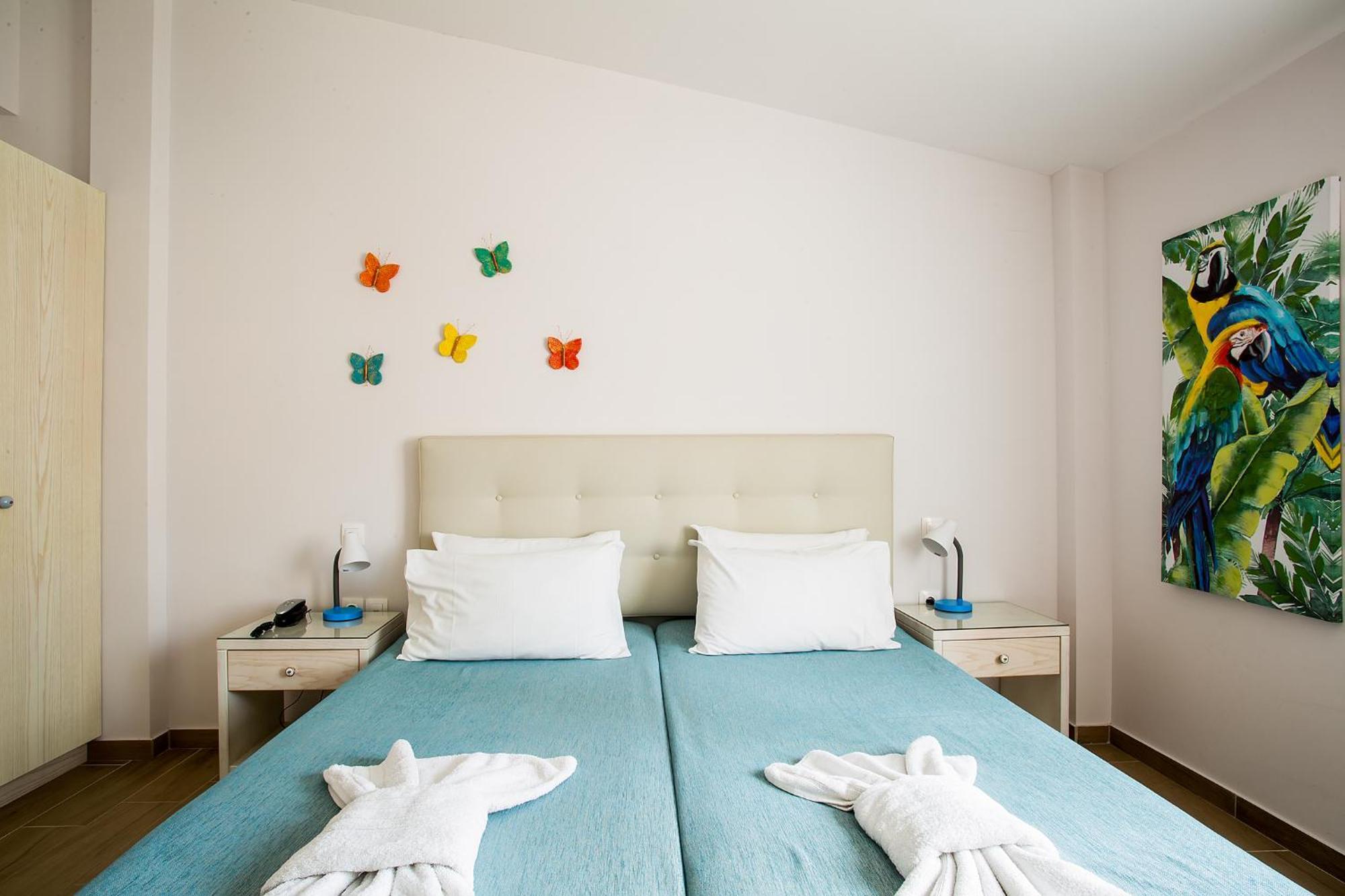 Spiti Prifti Apartments กูเวีย ภายนอก รูปภาพ