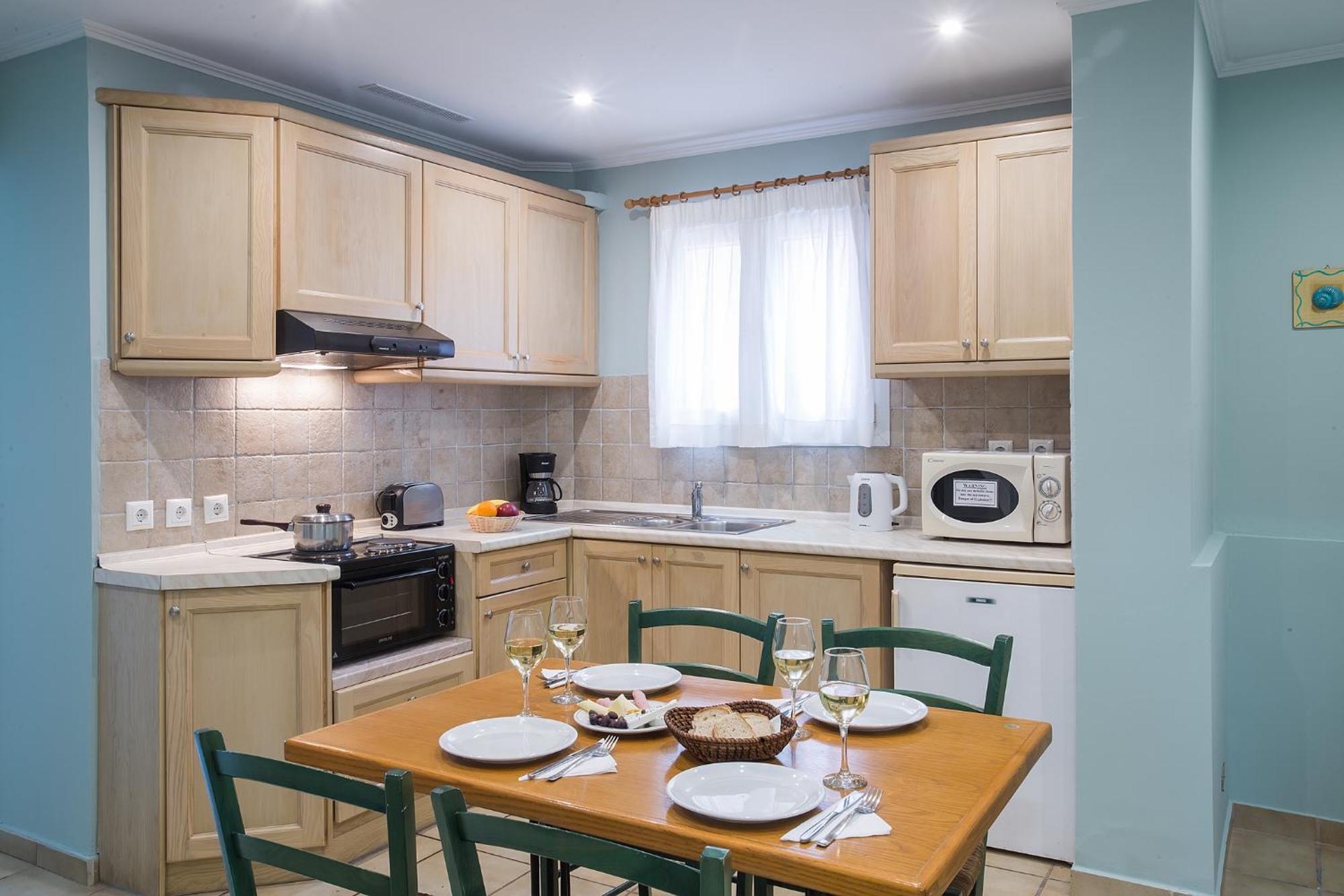 Spiti Prifti Apartments กูเวีย ภายนอก รูปภาพ